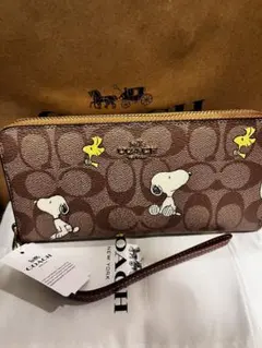 新品未使用】付属品完品COACH コーチ長財布 スヌーピー ウッドストック
