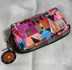 LeSportsac×DISNEYコラボ中古 It's a SmallWorld
