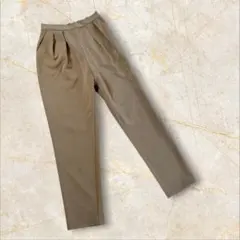 アパートバイローリーズ　ボトムス　テーパードパンツ　ウエストゴム　カーキMサイズ