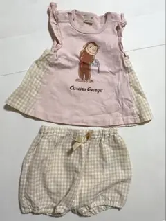 プティマイン おさるのジョージ　タンクトップとショートパンツ セットアップ80