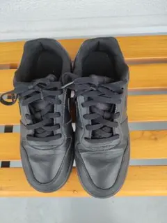 Nike ブラックレザー スニーカー