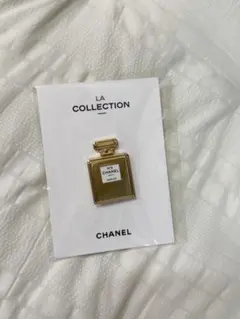 CHANELシャネル　ノベルティ　N°5 香水ボトル型ピンバッジ