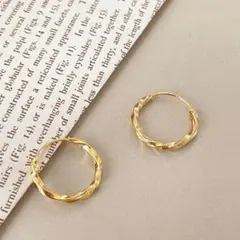 《p004》S925 ツイストフープピアス　金属アレルギー対応