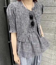Ameri MEDI BUSTIER SET SHIRRING TOPのサムネイル