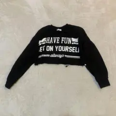 ベルシュカ　Bershka ショート丈ロゴスウェット黒Lのサムネイル