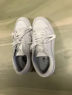 Vans V2940 LE ホワイト スニーカー