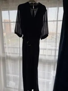 結婚式　お呼ばれ　パンツドレス