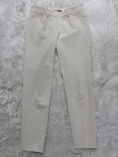 ホワイト スラックス