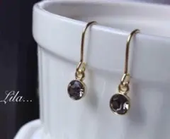 no.4✰高見え　人気✰ブラックダイヤカラーのシンプルな一粒ピアス
