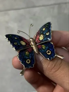 蝶　ブローチ
