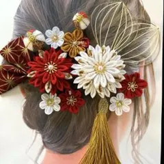 つまみ細工髪飾り　赤白金　成人式　結婚式　卒業式