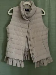 ダウンベスト フリル