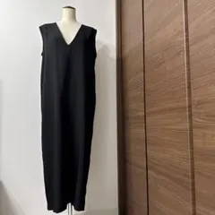[新品]ティップトップ　ロングワンピース　ノースリーブ　ブラック