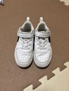 NIKE キッズスニーカー