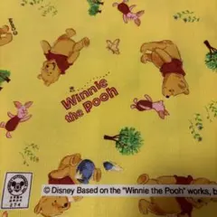 クマのプーさん　ハギレ　生地　約120cm×100cm