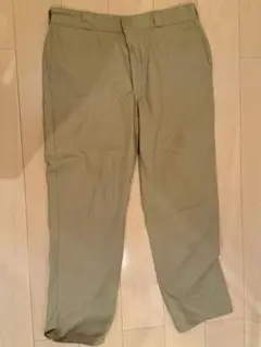 Dickiesチノパン