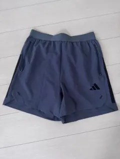 adidas パワースリーストライプパンツ