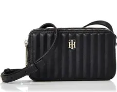 TOMMY HILFIGER ショルダーバッグ 最終値下げ！のサムネイル