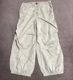 カジュアルパンツ
