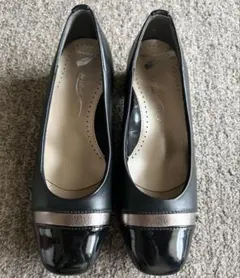 22cm パンプス