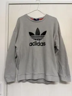 adidas トレーナー