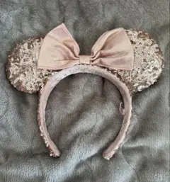 ディズニーカチューシャ　ミニー　スパンコール ピンクゴールド