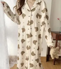 新品未使用 SHEIN クマ模様アイボリー長袖パジャマ