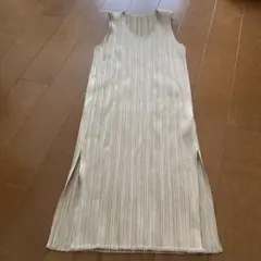 PLEATS PLEASE ISSEY MIYAKE ノースリーブ チュニックのサムネイル