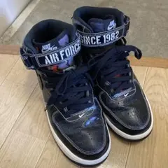 トランスフォーマー バリケード NIKE コラボ バッシュ ディセプティ 