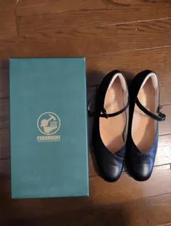 PARAMOUNT　黒ストラップパンプス24.5 Ｂ（靴幅狭め）ヒール3.5cm