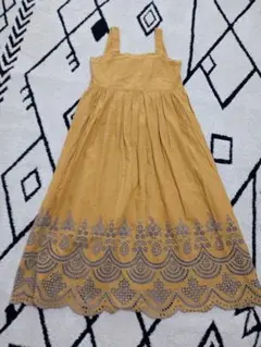 最終お値下げ!!URBAN RESEARCH カットワーク刺繍ベアワンピース