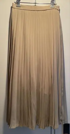【ユニクロ】　プリーツ　ロングスカート　ベージュ　ウエストゴム　M