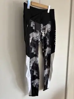 美品⭐︎ROXY レギンス　ウェア　ジム　ピラティス　トレーニング　Mサイズ