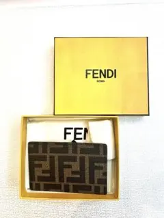 FENDI 財布 ズッカ柄 美品 正規品 箱付き