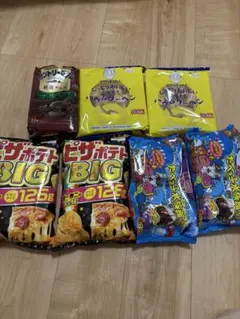カントリーマアム、たべっこ水族館、ピザポテト他　お菓子詰め合わせ定価約3000円