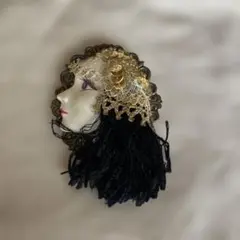 ヴィンテージ 女性の横顔 ブローチ