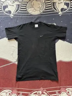 90s usa製 NIKE ワンポイントロゴ刺繍　ブラック　tシャツ スウッシュ