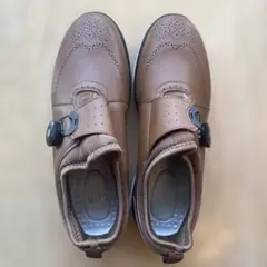 未使用品　ゴルフシューズサイズ42 日本サイズ26cmくらい