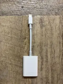Apple 純正　Lightning SDカードリーダー
