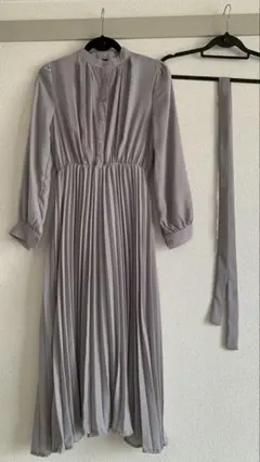 グレー プリーツ 長袖 ワンピース
