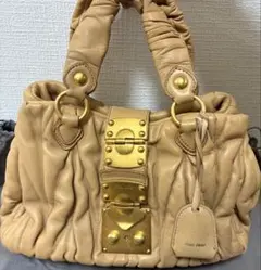 Item thumbnail for item d4259768-2a17-4e80-846b-6de89cbc2810