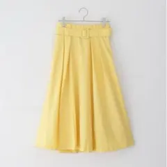 B.C STOCK ベルトツキバイアスフレアスカート　イエローのサムネイル