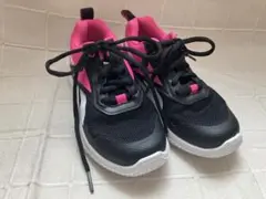 子供靴18センチ　Reebok 美品