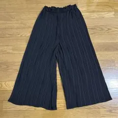 earth プリーツワイドパンツ　ブラック　F 匿名配送