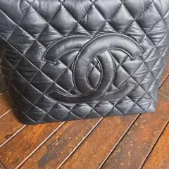 CHANEL ブラック キルティング トートバッグ