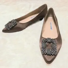 MANOLO BLAHNIK ビジュー フラット パンプス ブラウンのサムネイル