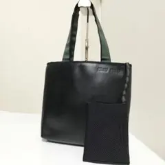 ほぼ未使用☆　MiuMiu　アーカイブ　ロゴ型押し　レザー　ハンドバッグ　ポーチ