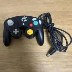 ゲームキューブコントローラー ブラック　スマブラ