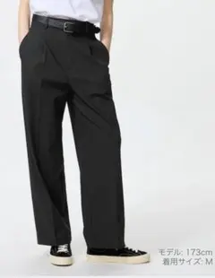 【セール‼️ほぼ美品】 UNIQLO Mサイズ タックワイドパンツ　ブラック