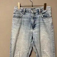 ユニクロ　ボーイフレンドデニム(27インチ)ライトブルー　ストレートジーンズ